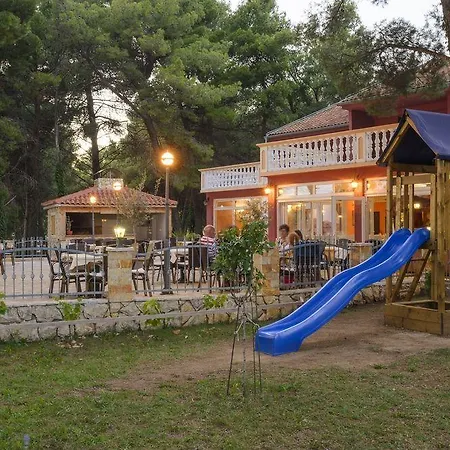 Matilde Hotell Vodice