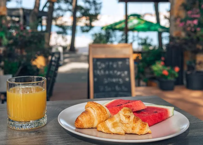 马蒂尔德海滩度假村 酒店 沃迪切