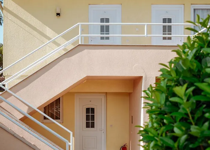 马蒂尔德海滩度假村 沃迪切